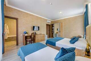 Гостиница Атлас Геленджик Комфорт 3х-местный-13