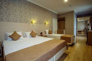 Гостиница Атлас Геленджик Стандарт трехместный с ванной-1