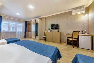 Гостиница Атлас Геленджик Стандарт четырехместный-10