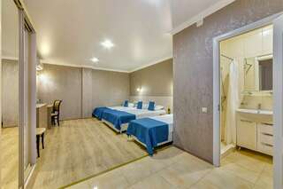 Гостиница Атлас Геленджик Стандарт четырехместный-8