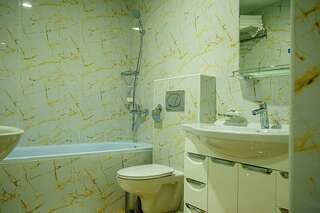 Гостиница Атлас Геленджик Стандарт трехместный с ванной-9