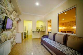 Гостиница Атлас Геленджик Семейная студио с кухней-2